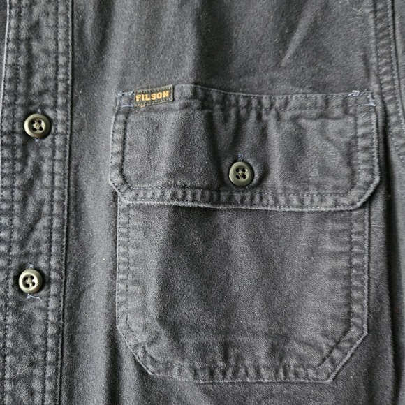 Filson Shirt Men's XS Navy Blue Chambray Button Pocket Long Sleeve Outdoor Fish - Picture 7 of 10
